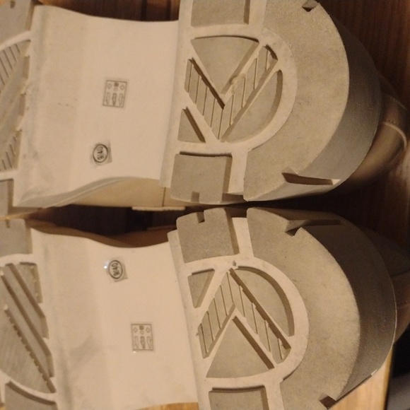 Chinese Laundry nude lug loafers, 9 - Picture 7 of 7